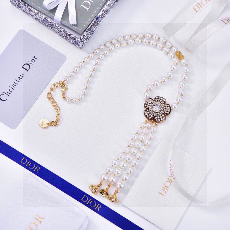 Dior Necklace 03yxs87